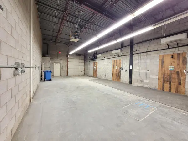 Vaughan, ON L4L 6B3,55 Winges RD #Unit 4