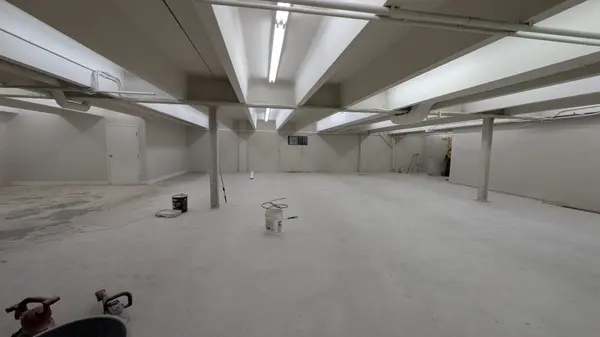 Richmond Hill, ON L4C 3E4,10794 Yonge ST #Lower