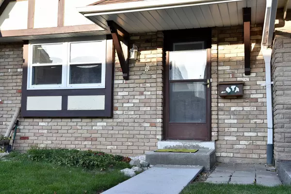 Burlington, ON L7P 2Z9,2254 Upper Middle RD #6