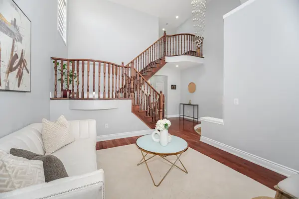 Brampton, ON L6P 2V9,32 Eaglesprings CRES