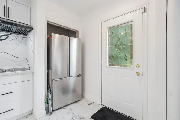 Burlington, ON L7P 1C1,2343 Mountainside DR