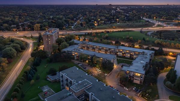 2095 Roche CT #209, Mississauga, ON L5K 2C8