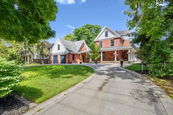 Oakville, ON L6K 1G3,335 Lakeshore RD W
