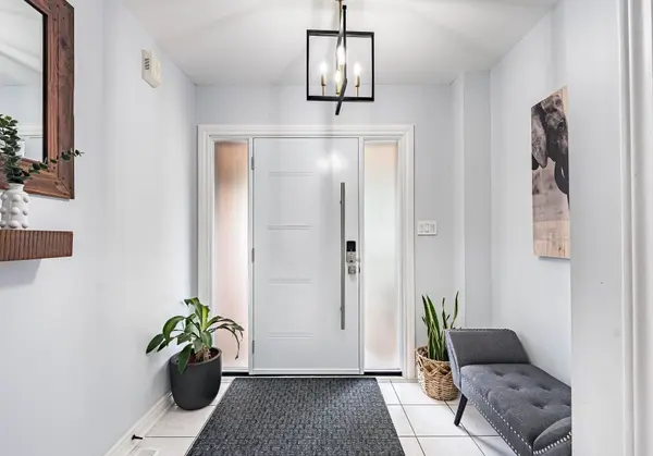 Mississauga, ON L5W 1G6,6929 Vicar Gate