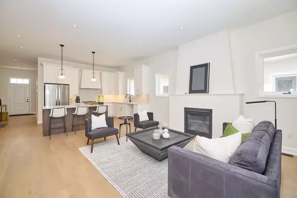 Fort Erie, ON L0S 1N0,10 Butternut CRES