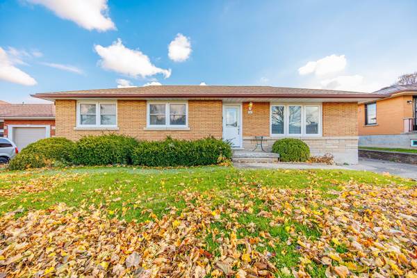 24 Winslow CRES, Thorold, ON L2V 3S1