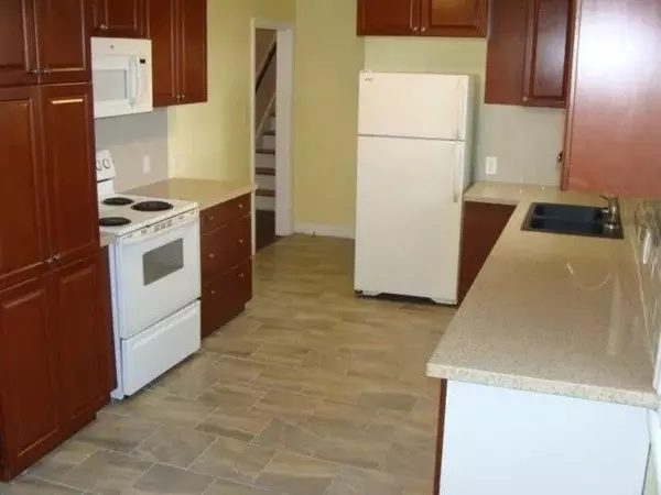 Hamilton, ON L8G 2L6,64 Glenview DR