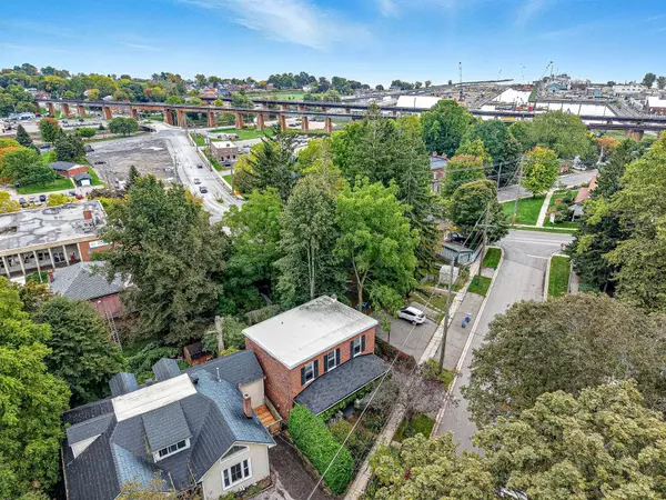 Port Hope, ON L1A 3G2,81 Pine ST S