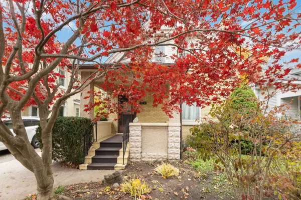 512 St James ST, London East, ON N5Y 3P3