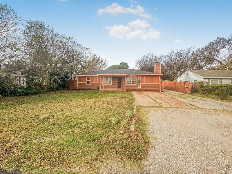 3811 Criswell Street, Lancaster, TX 75134