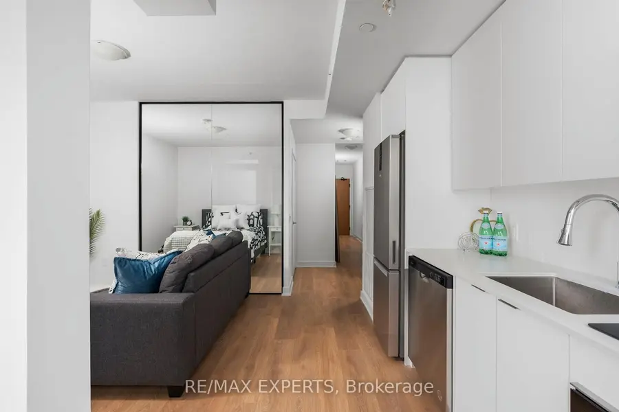 2920 Highway 7 RD W #1010, Vaughan, ON L4K 0P4