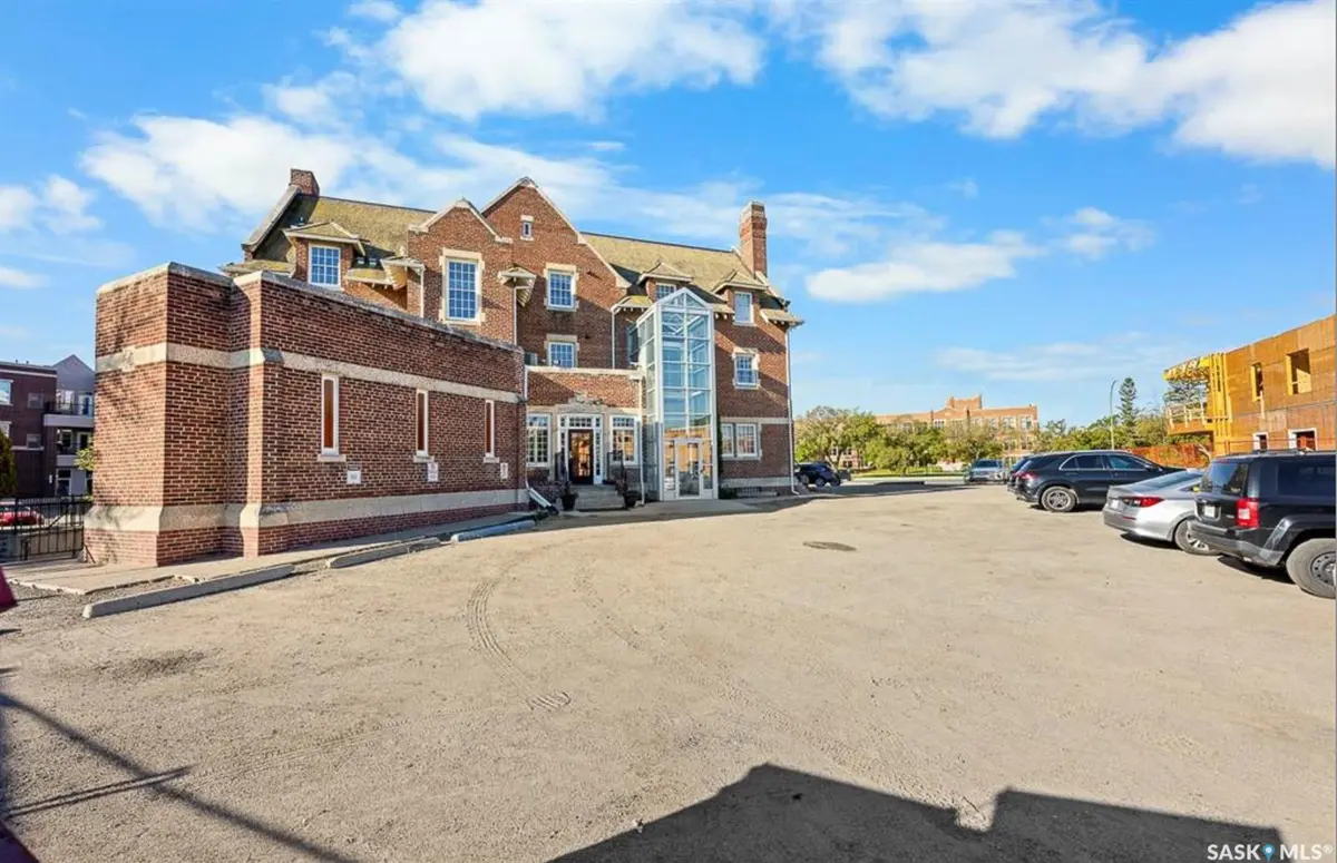 Regina, SK S4P 0C7,2445 Broad STREET #213