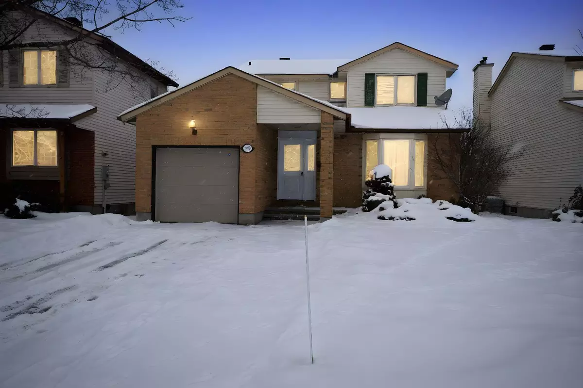 Orleans - Cumberland And Area, ON K1E 2R1,1749 Des Prairies AVE