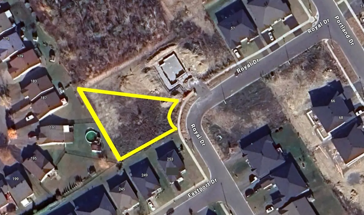 Cornwall, ON K6H 0J4,71 Royal DR