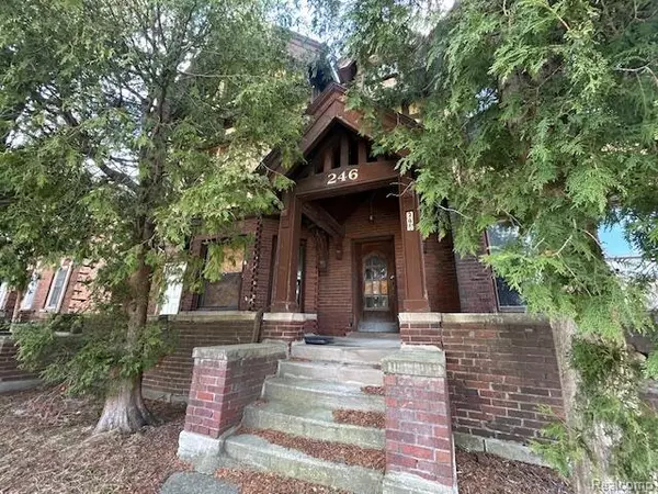 Detroit, MI 48201,246 Eliot ST