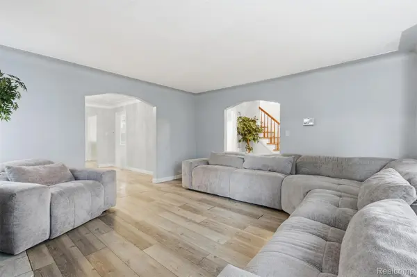 Detroit, MI 48235,5620 W Outer DR