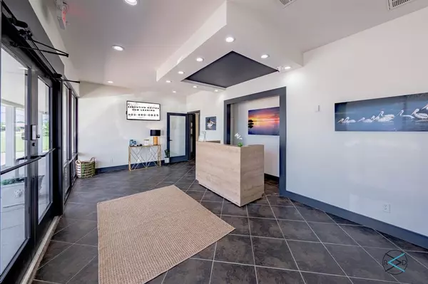 Gun Barrel City, TX 75156,210 W Main Street #33