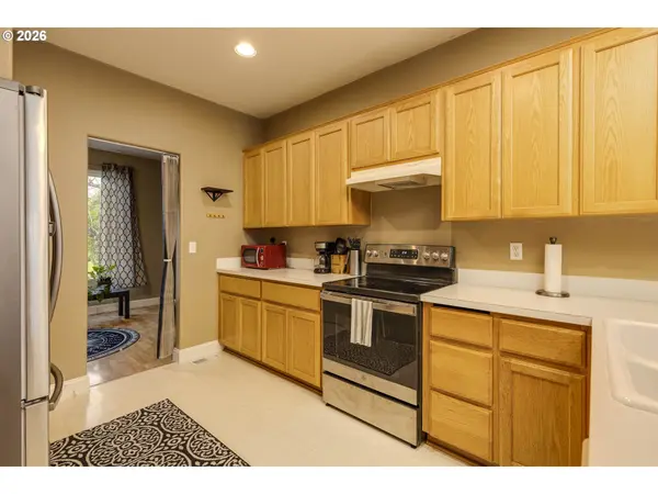 Woodburn, OR 97071,426 INGLEWOOD LN