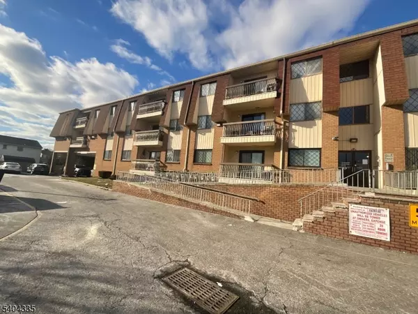 Linden City, NJ 07036,1190 W St George #A45