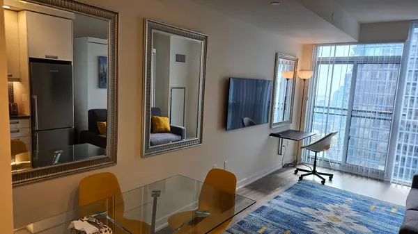 Toronto C01, ON M5V 0S6,99 John ST #3506