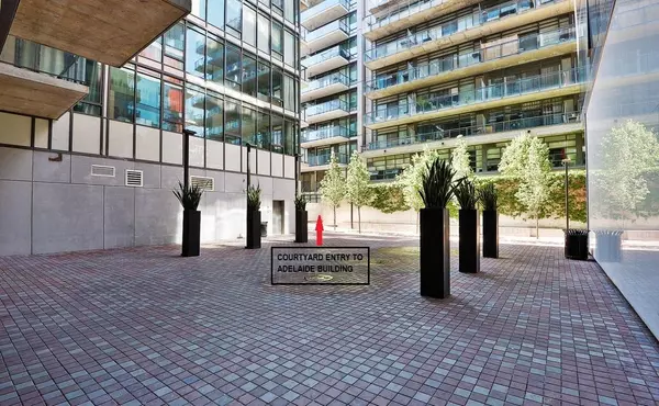 Toronto C01, ON M5V 0L5,461 Adelaide ST W #333