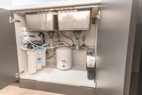 Richmond Hill, ON L4B 0E8,55 Oneida CRES #703