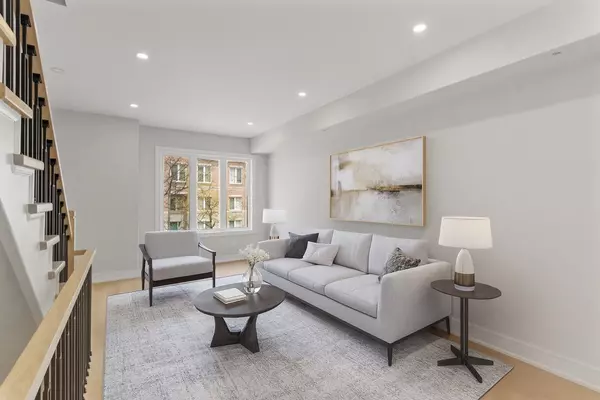 Markham, ON L3T 0A4,21 Galleria Pkwy #21