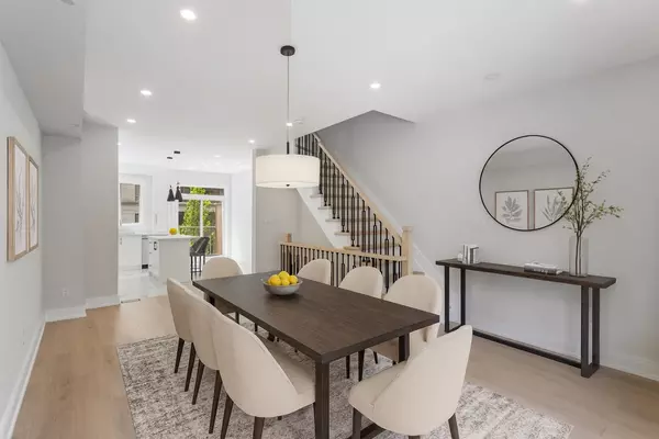 Markham, ON L3T 0A4,21 Galleria Pkwy #21