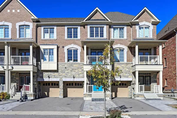 18 Farooq BLVD, Vaughan, ON L4H 4P3