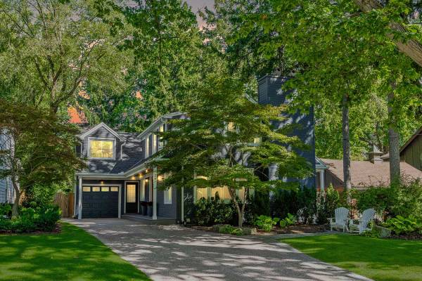 297 Watson AVE, Oakville, ON L6J 3V3