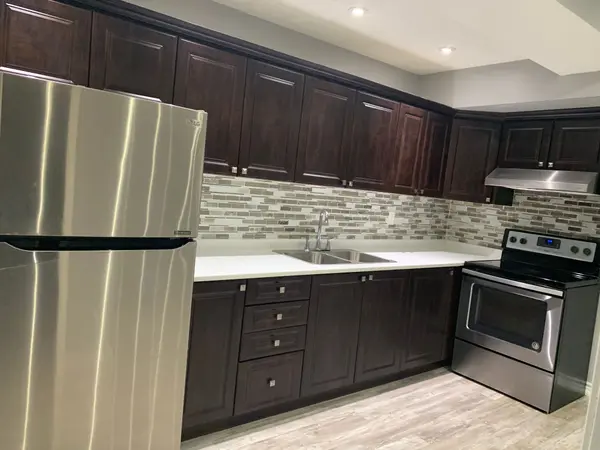 Brampton, ON L7R 4R7,26 Roulette CRES