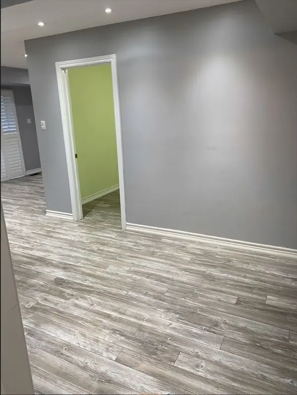 Brampton, ON L7R 4R7,26 Roulette CRES