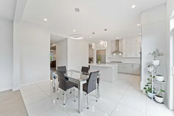 Manotick - Kars - Rideau Twp And Area, ON K4M 0N2,700 Coast CIR