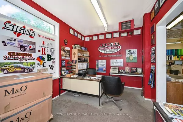 Brockville, ON K6V 5E5,180 PERTH ST