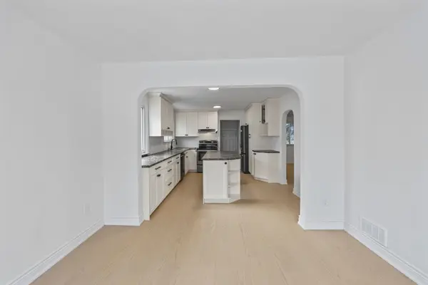 Kingston, ON K7K 4T1,782 Victoria ST