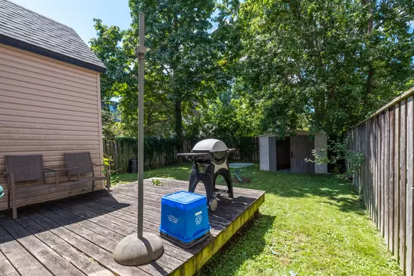 Kingston, ON K7K 4H7,392 Alfred ST