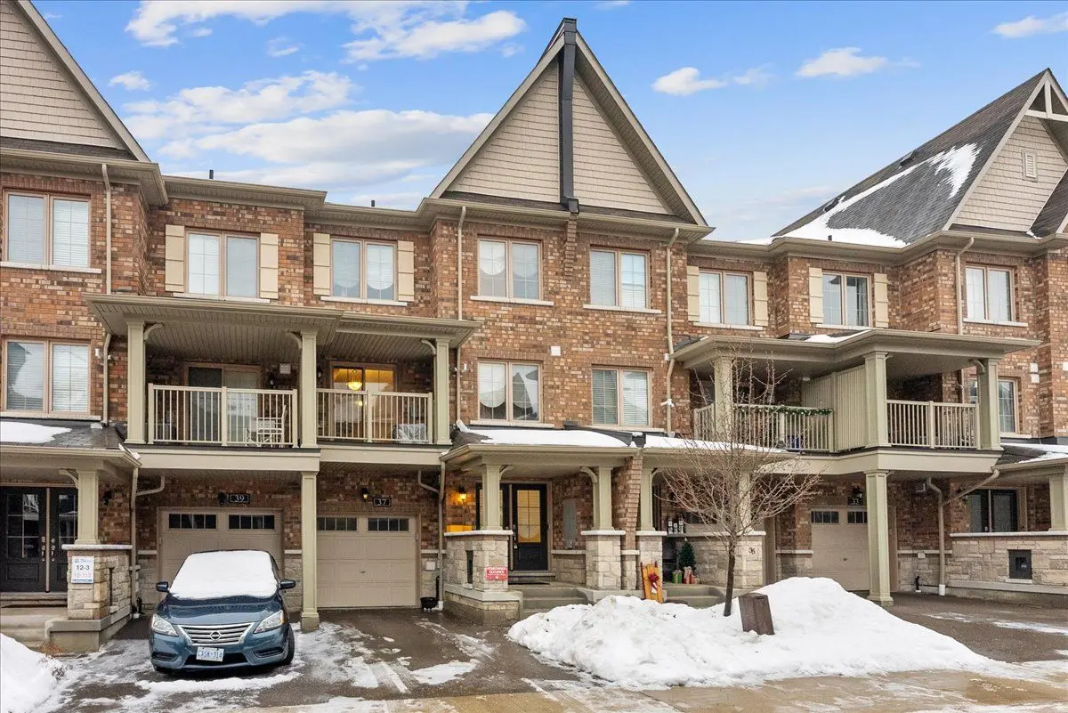 Whitby, ON L1R 0R4,37 Mappin WAY