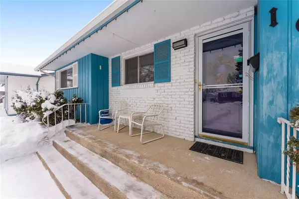 Winnipeg, MB R2J 1T2,16 Pembroke RD