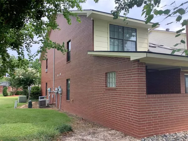 Bossier City, LA 71111,3634 Greenacres Drive #260