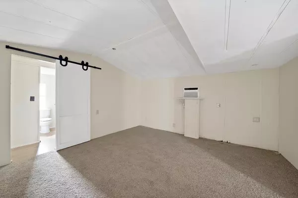 Granbury, TX 76048,2916 E Briarwood Street