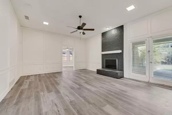 Mesquite, TX 75149,443 Dinalynn Street