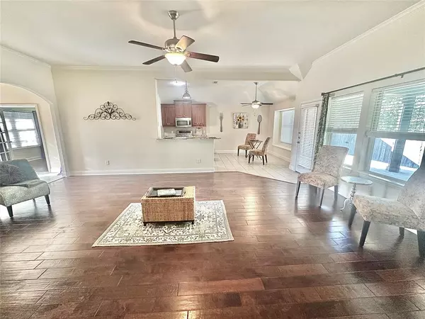 Denton, TX 76207,2816 Westglen Drive