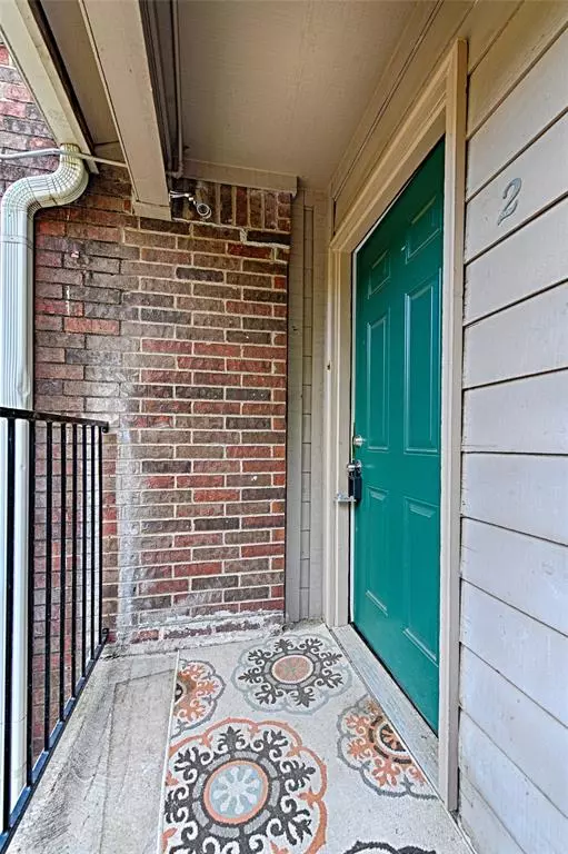 Dallas, TX 75240,8545 Midpark Road #2