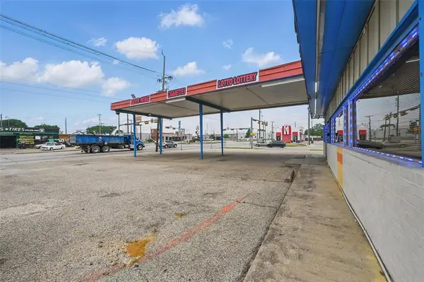 Ennis, TX 75119,100 S Kaufman Street