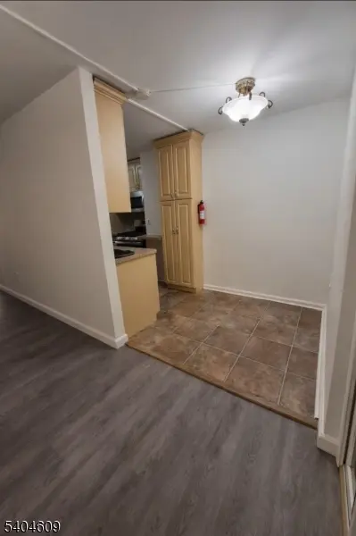 Elizabeth City, NJ 07208,704-712 N Broad St #2C