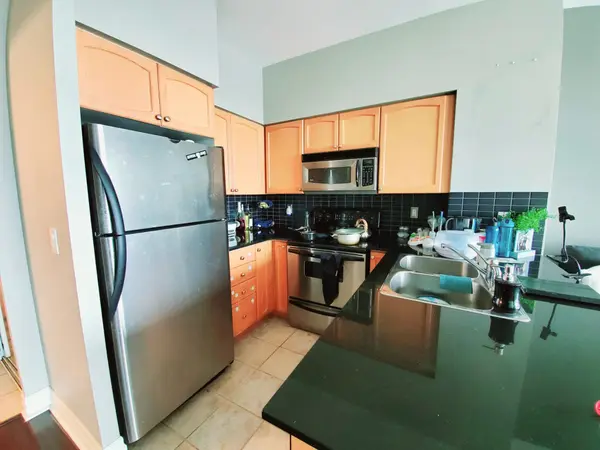 Toronto C01, ON M5V 1B1,219 Fort York BLVD #3410