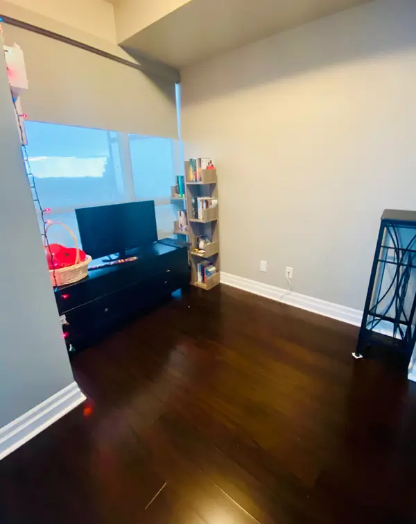 Toronto C01, ON M5V 1B1,219 Fort York BLVD #3410