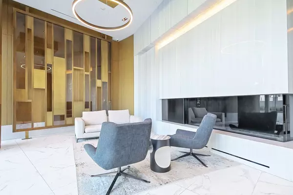 Toronto C08, ON M5E 0C5,15 Queens Quay E #808