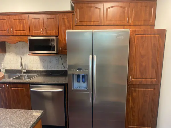 Toronto E04, ON M1P 4V3,301 Prudential DR #1002