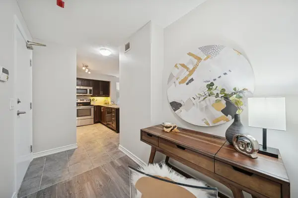 Whitby, ON L1N 0G4,1600 Charles ST #406